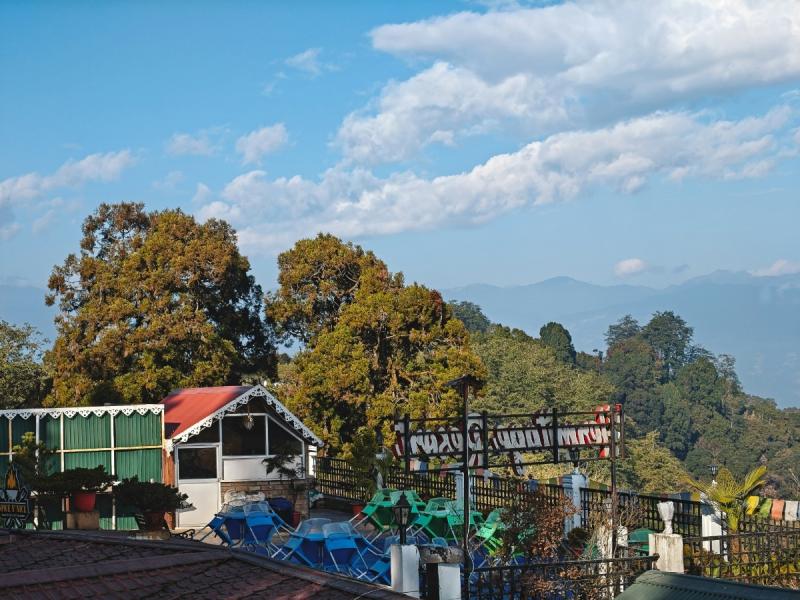 Shimla Hillside Remote Workstation